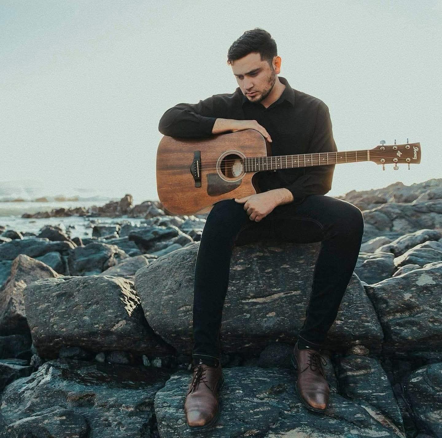 Jaime Aziel Rueda como Jesús